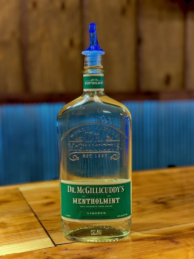 Mcgillicuddies Menthol Mint.